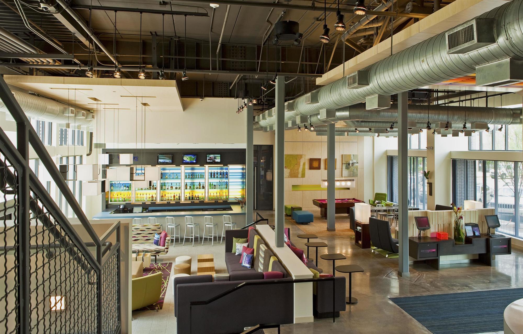 Aloft Birmingham Soho Square Homewood Interior foto